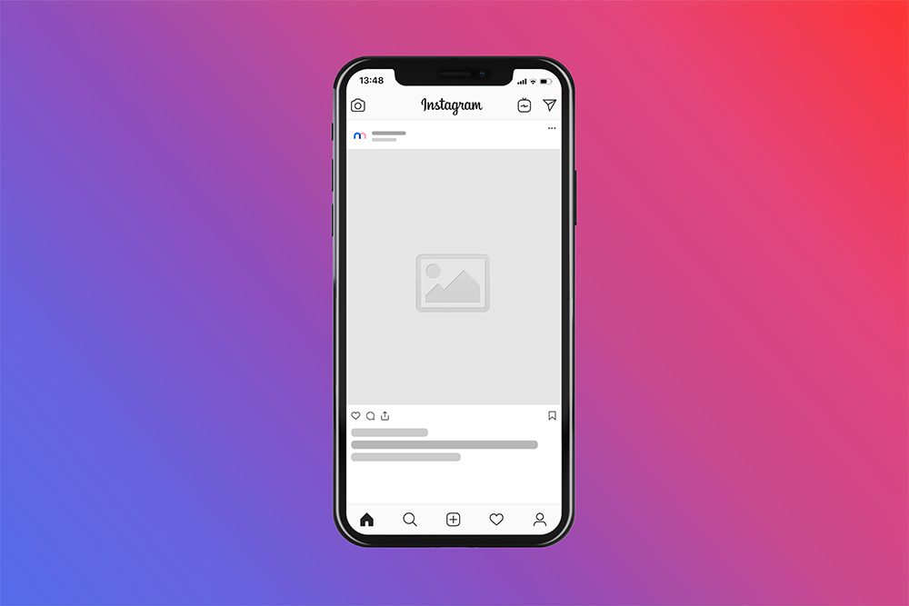 05-instagram-post-in-iphone-mockup-psd-template