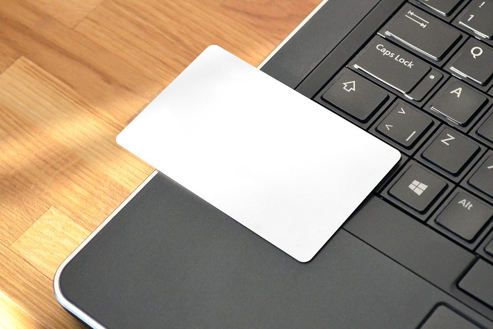 20-credit-card-on-laptop-mockup-generator