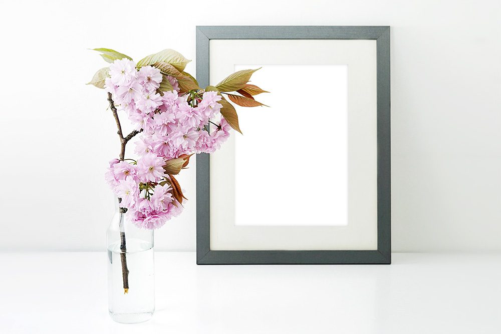 28-flower-picture-frame-mockup